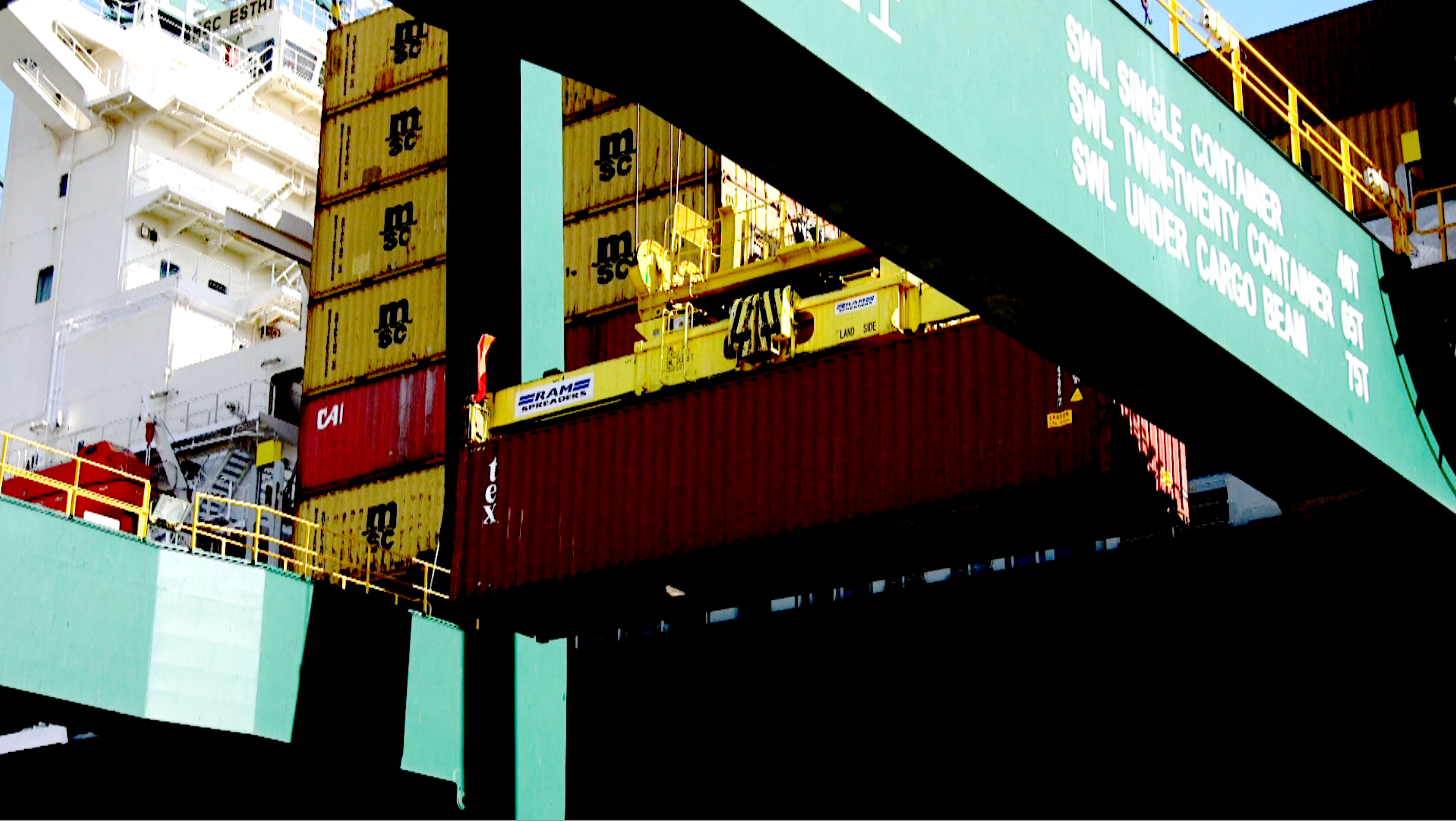Meilleure performance du mois d’un opérateur de grue portique de quai (STS)